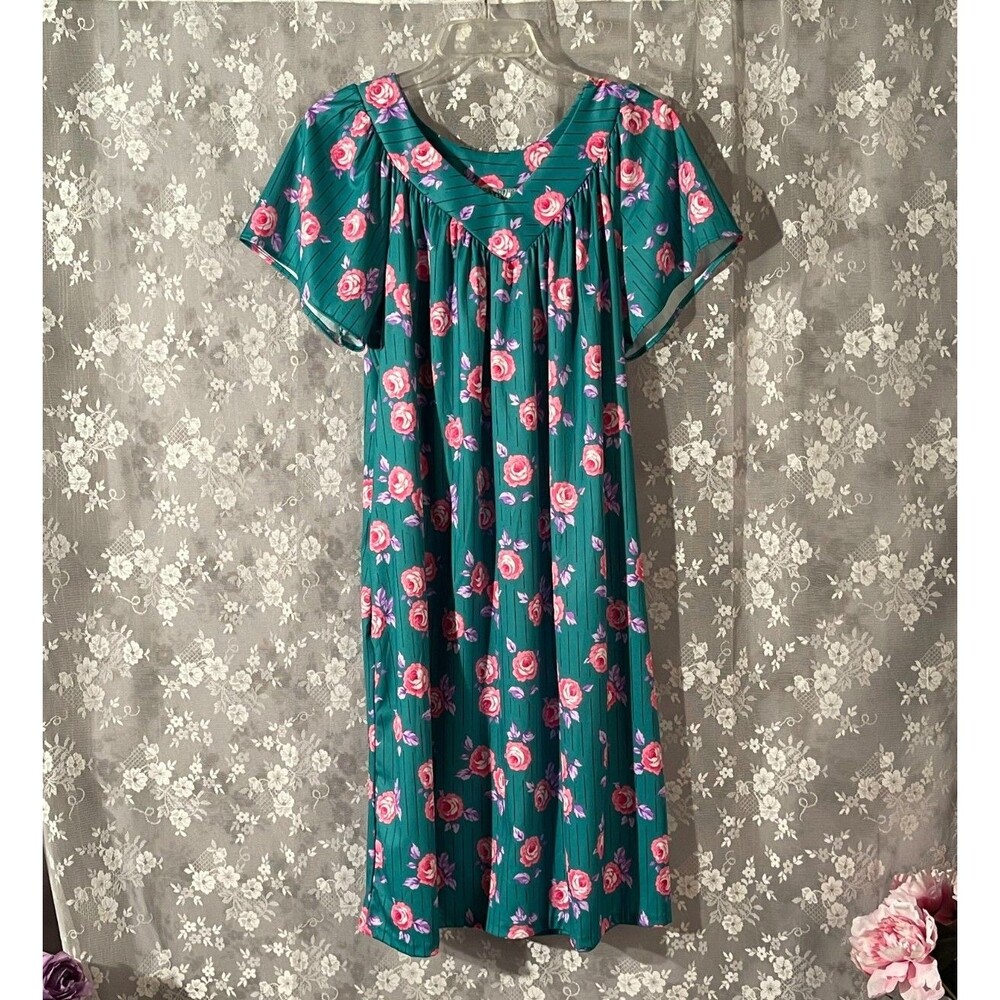 Vintage 80s Green Floral Nightgown Size Large 1980s Retro Mini Muumuu Nightie